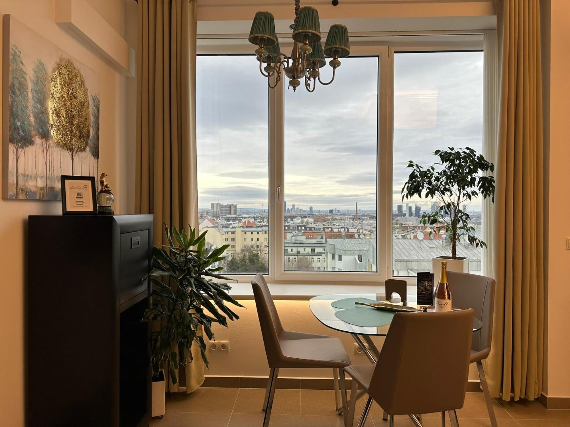 Panorama Apartments Wina Bagian luar foto