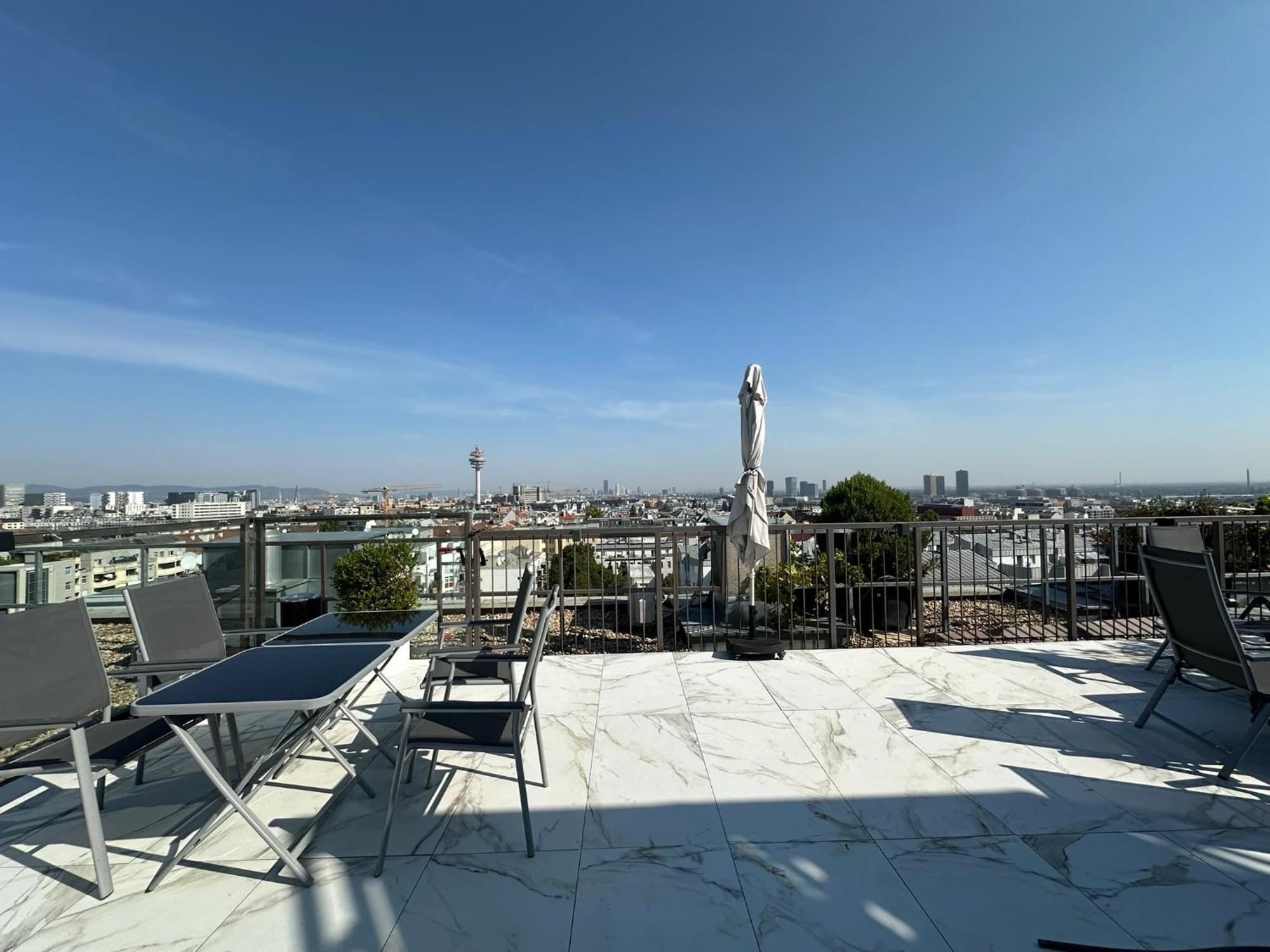 Panorama Apartments Wina Bagian luar foto